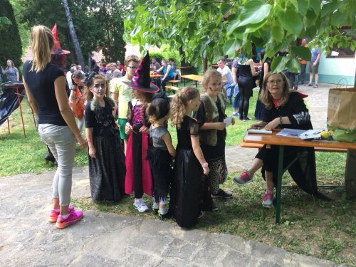 Stavjání mája a pálení čarodějnic - 30.4.2018