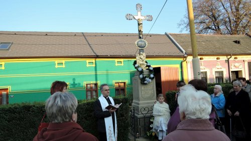 Svěcení opraveného kříže na Dědině - 10.11.2018