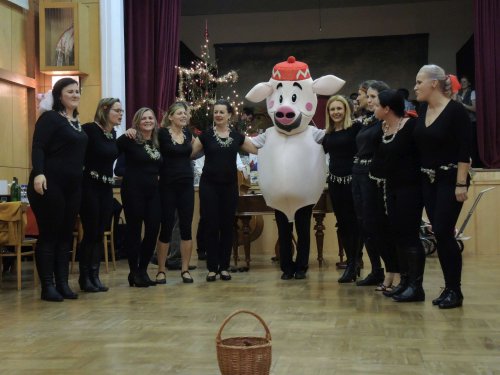 Sokolská Mikulášská beseda u cimbálu s Mladými Burčáky a Friškami - 8.12.2018