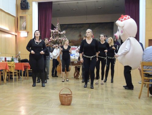 Sokolská Mikulášská beseda u cimbálu s Mladými Burčáky a Friškami - 8.12.2018