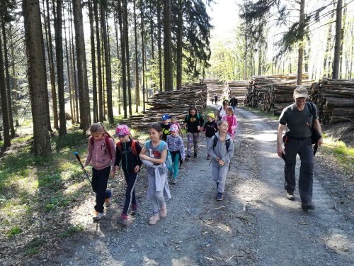 Sokolská vycházka dětí kolem Buchlova - 19.4.2019