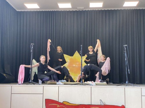 Besídka MŠ a ZŠ Podolí ke Dni matek - 5.5.2022