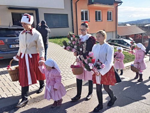 Královničky aneb nosení létečka - 26.3.2023