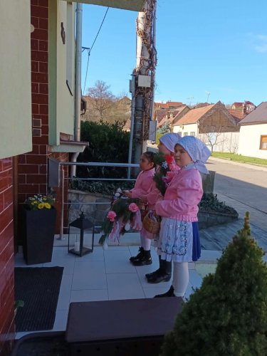 Královničky aneb nosení létečka - 26.3.2023