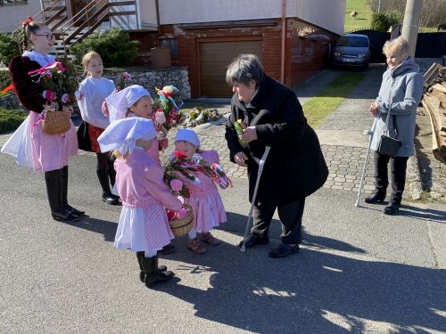 Královničky aneb nosení létečka - 26.3.2023