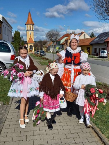 Královničky aneb nosení létečka - 26.3.2023