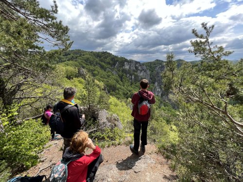 Výlet Sokola na Sulovské skály - 13.5.2023