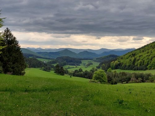 Výlet Sokola na Sulovské skály - 13.5.2023