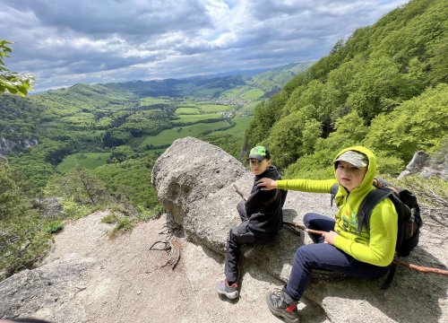 Výlet Sokola na Sulovské skály - 13.5.2023