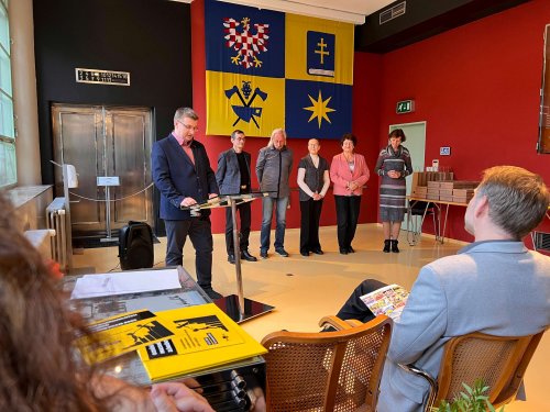 Zdeněk Kasper převzal cenu Zlínského kraje a bronzovou medaili ČOS za dlouholeto - 10.12.2025