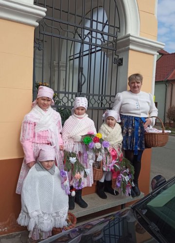 Nosení létečka - královničky - 22.3.2026